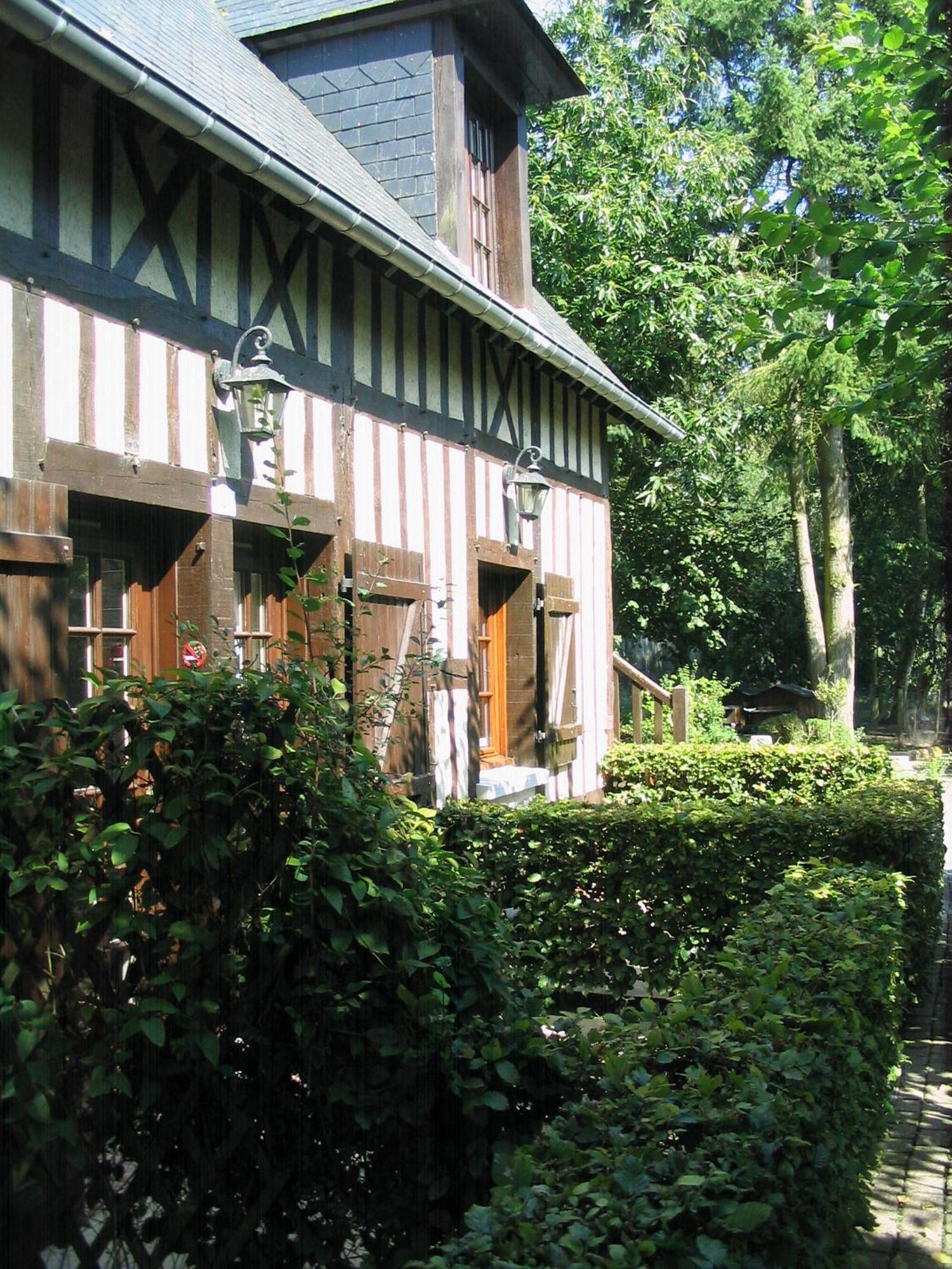 Auberge Du Val Au Cesne Saint-Clair-sur-les-Monts Exterior photo