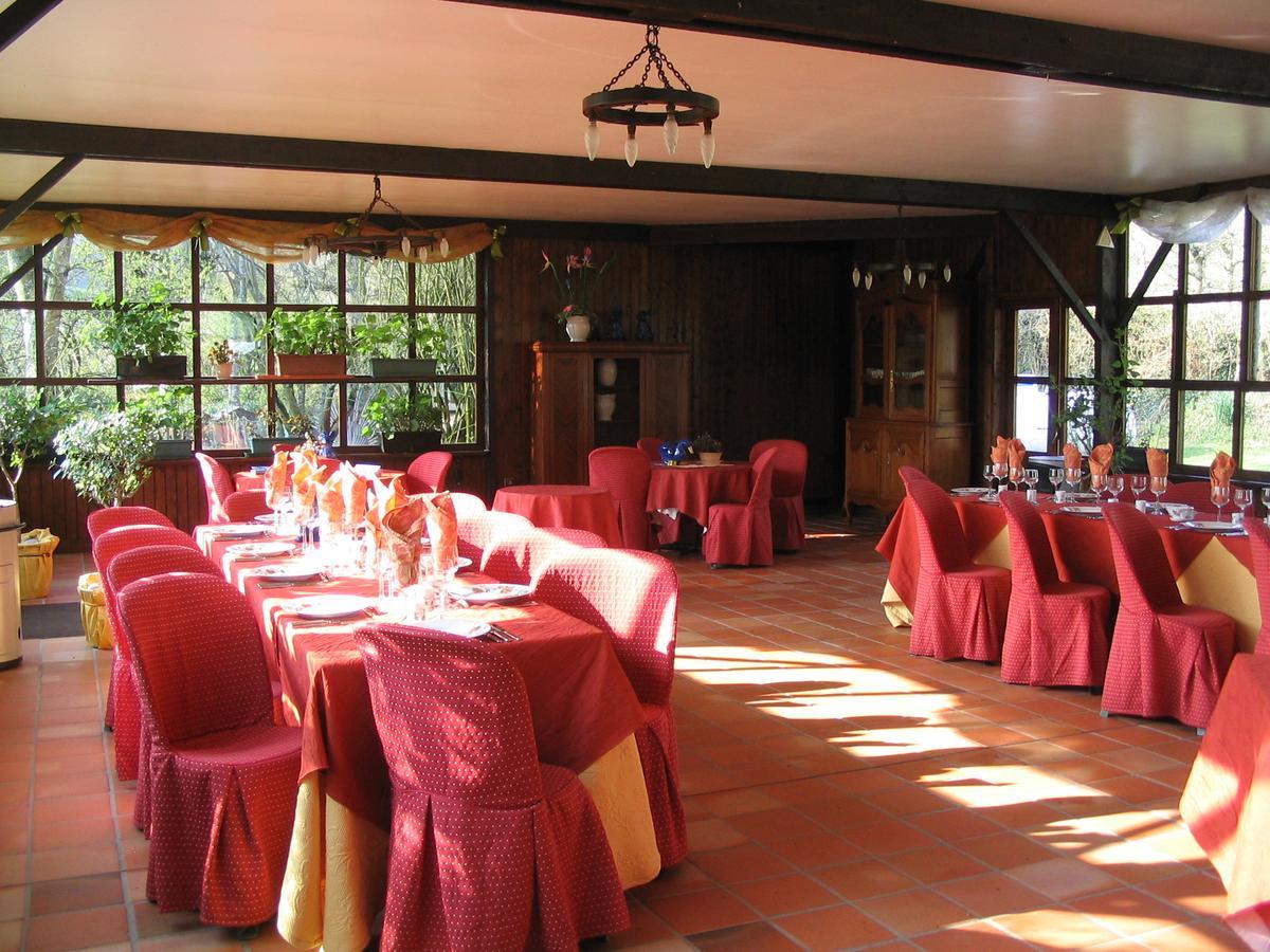 Auberge Du Val Au Cesne Saint-Clair-sur-les-Monts Exterior photo