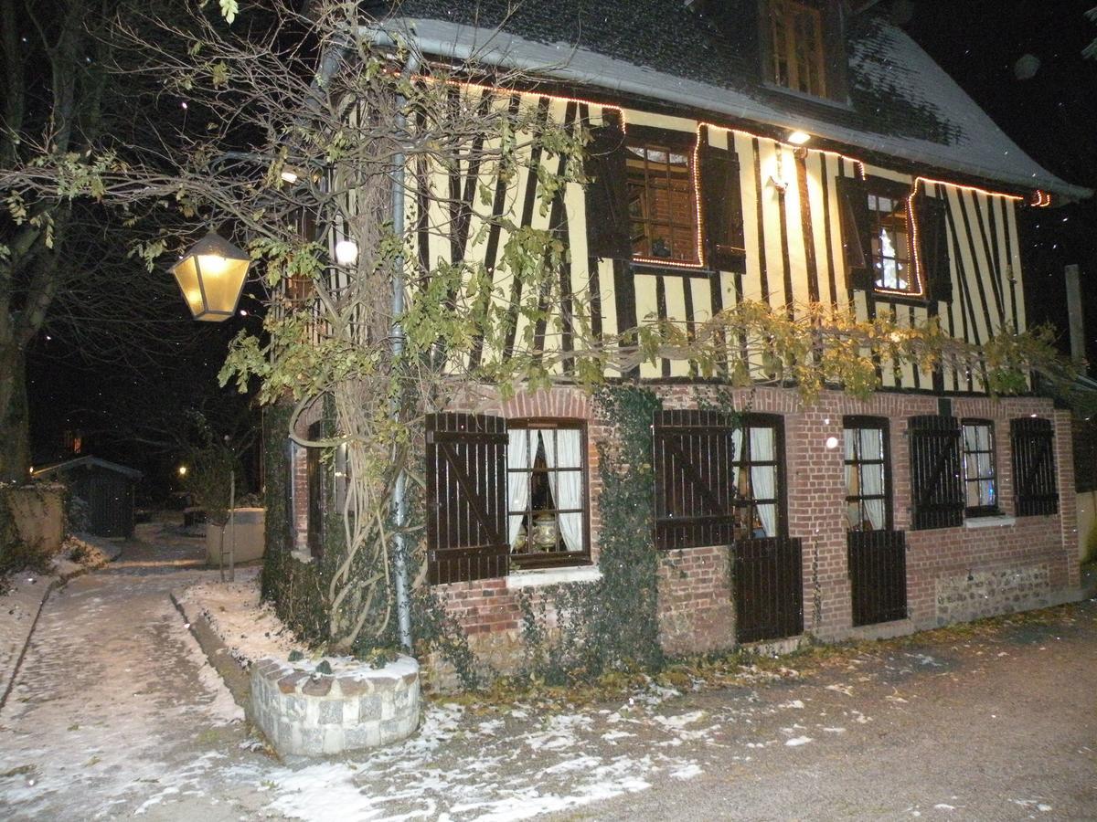 Auberge Du Val Au Cesne Saint-Clair-sur-les-Monts Exterior photo